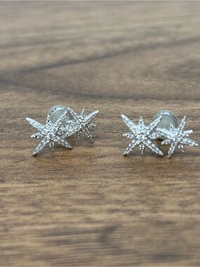 APM Monaco earring stud
